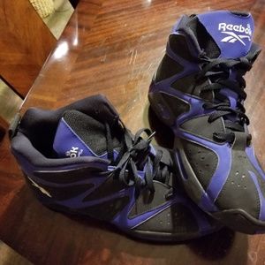 Blue Reebok kamikaze